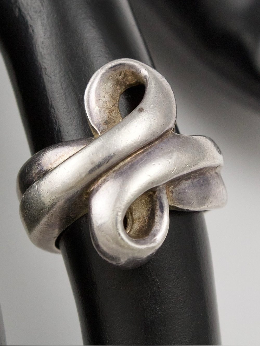 Vintage Modernist Sterling Silver Knot Ring Size 6